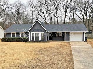 3363 Hollyridge Trl SW, Marietta, GA 30008