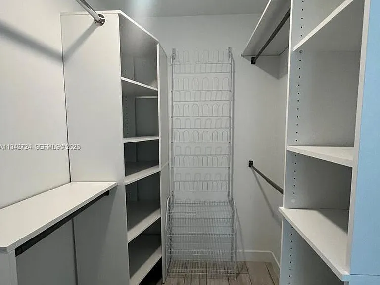 19420 Carolina Cir — Photo 10