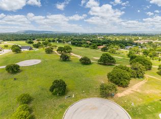 54 Pryor Place Ct, Kingsland, TX 78639