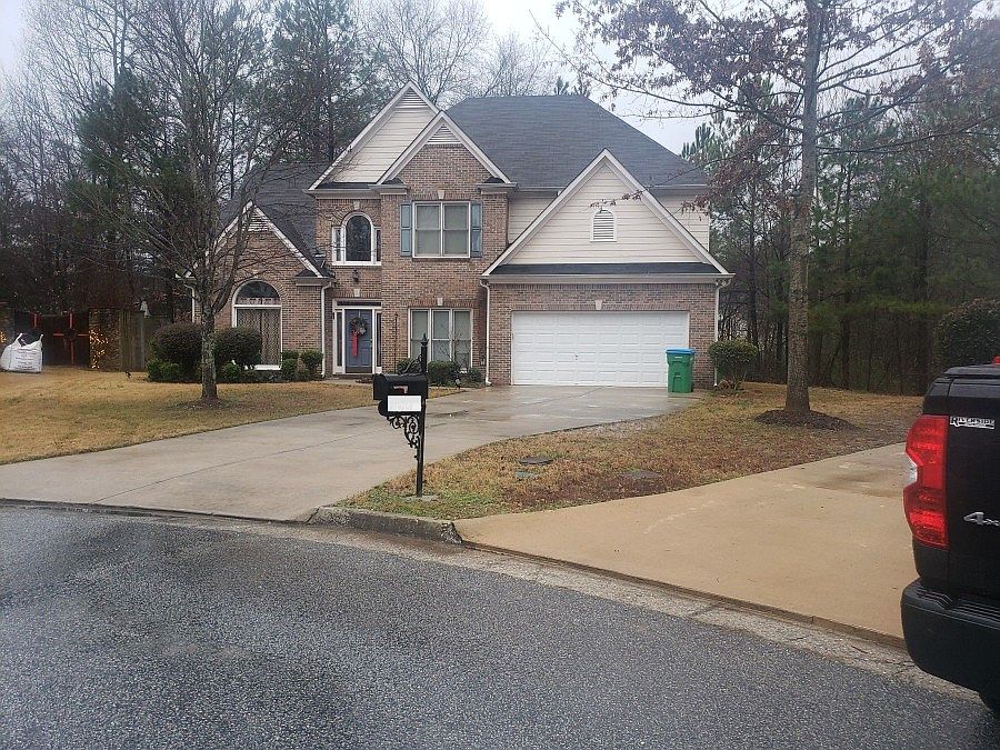 2nd image of 9205 Waterford Ln