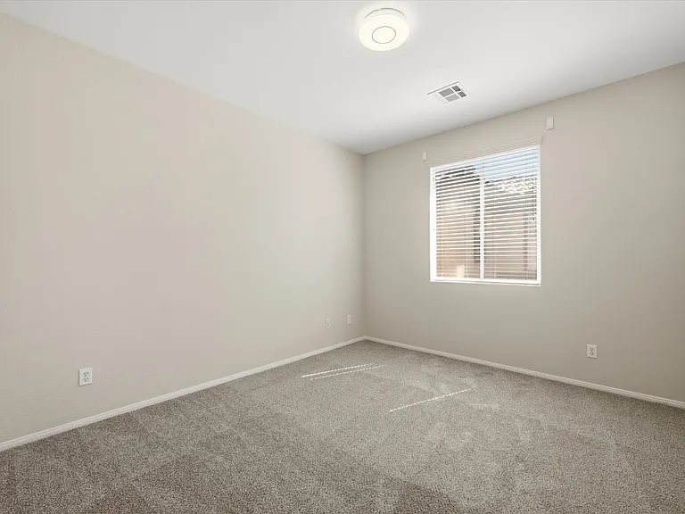 7658 Engleberg Ave — Photo 20