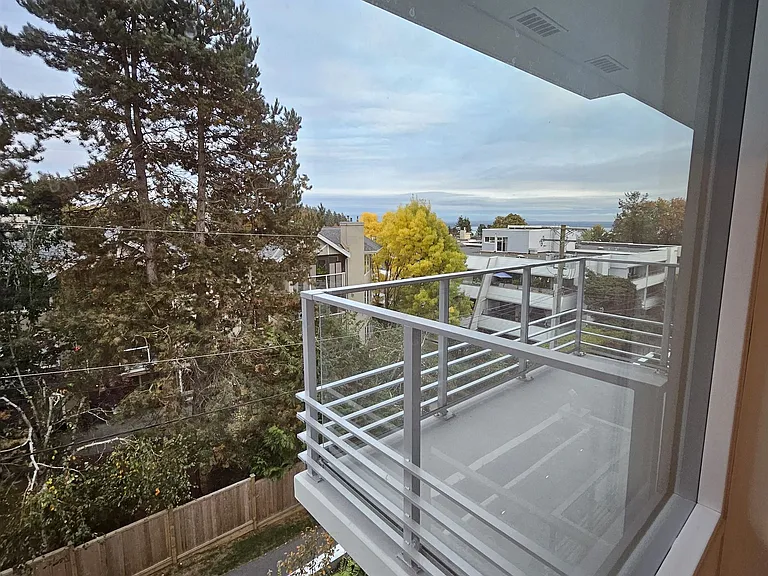 1342 Johnston Rd #403 — Photo 26
