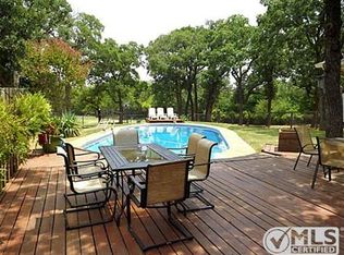 6901 Roberts Ln, Fort Worth, TX 76140