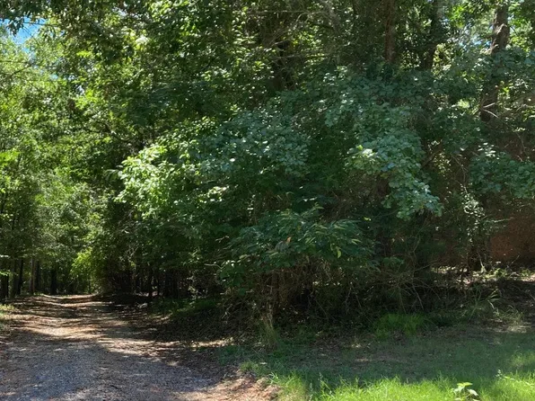 212 Mitchell Creek Rdg, Wetumpka, AL 36093