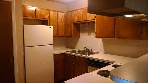 2nd image of 1603 N Main St APT D