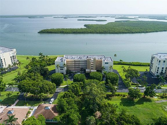 2nd image of 4223 Bay Beach Ln #2A