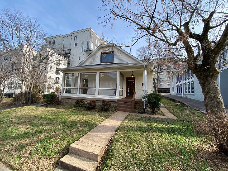 3011 Poston Ave