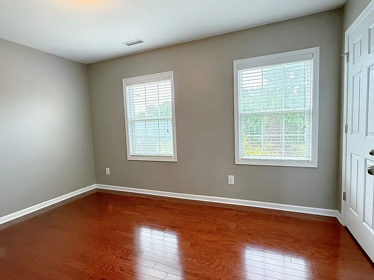 225 Arctic Ridge Way — Photo 26