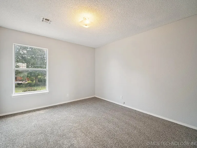 6603 S 107th East Ave — Photo 15
