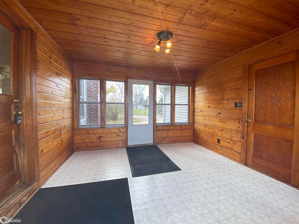 1605 W Lincoln Way, Marshalltown, IA 50158 Zillow