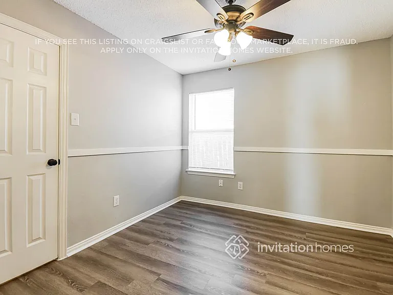 1044 Waterview Dr — Photo 13