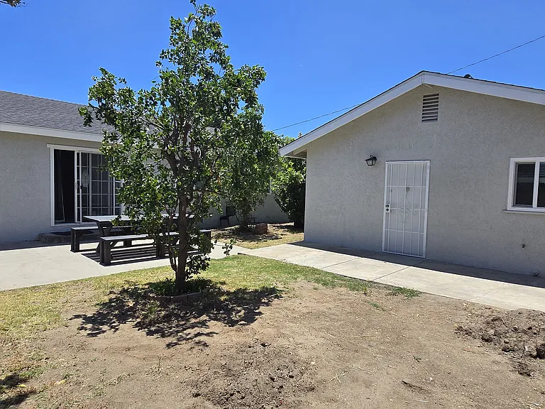 8801 Mays Ave — Photo 20