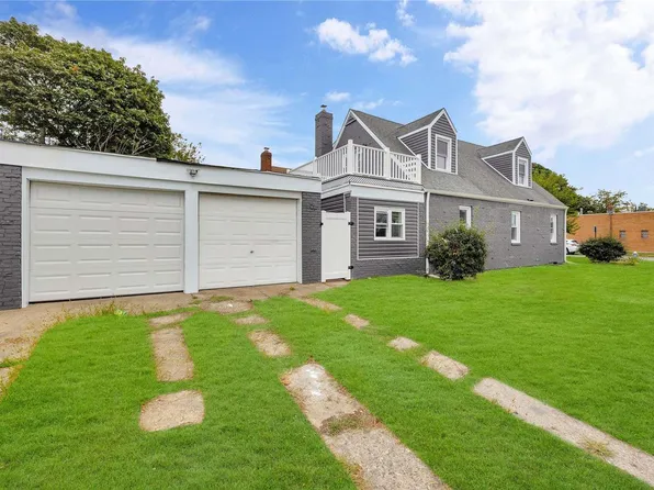 3 Booth Street, Hempstead, NY 11550