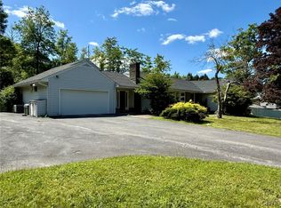 26 Smithport Rd, Utica, NY 13501