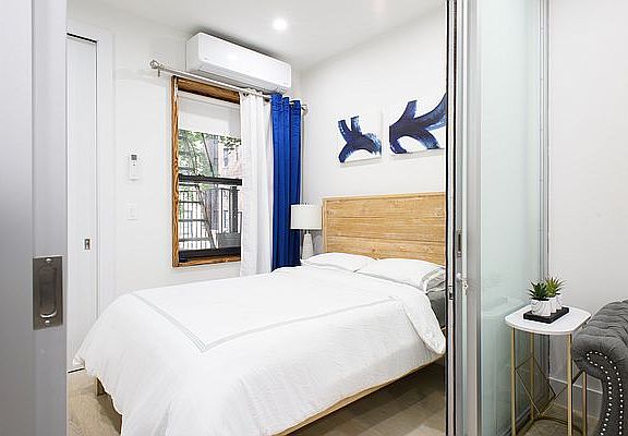 3rd image of 315 E 78th St APT 3B