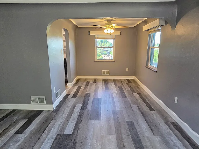 1113 Wareman Ave — Photo 4