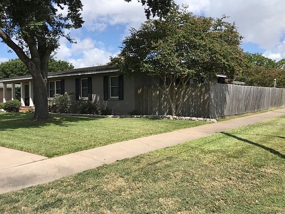 2nd image of 502 Grant Pl