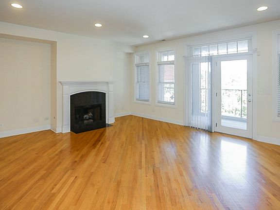 2nd image of 3821 N Southport Ave #2