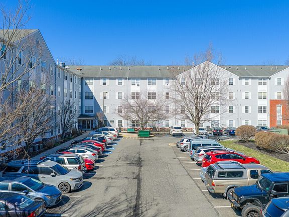 2nd image of 2102 Reamer Dr #A1