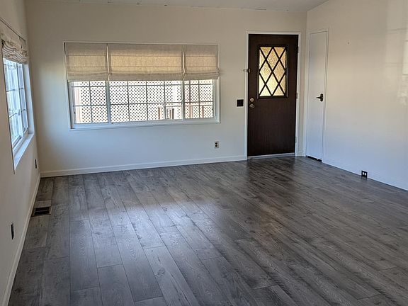 4th image of 61 Somerset Drive