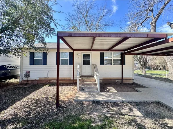1919 S 20a St, Waco, TX 76706