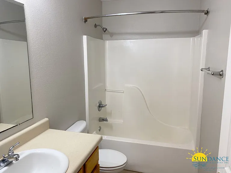 2189 Jeannie St — Photo 5