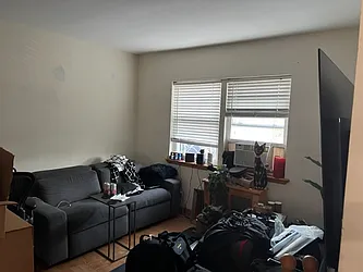 Rented by Zikos Realty Services