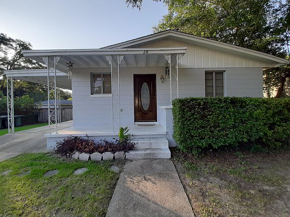 5th image of 28 Redwood Cir