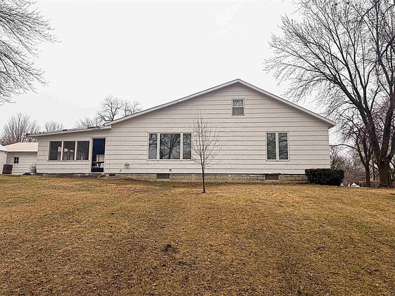 2nd image of 1708 Mitchell St