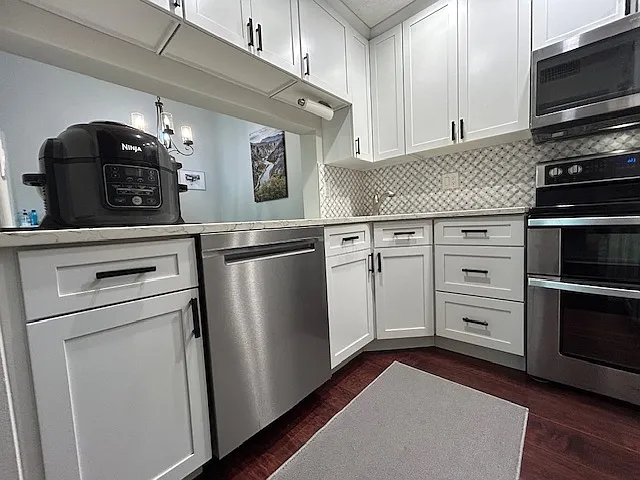1398 Shady Pine Way #B — Photo 18