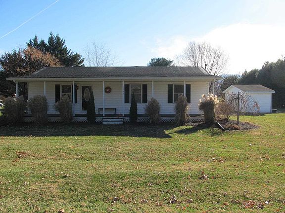 3rd image of 1702 Forest Ave