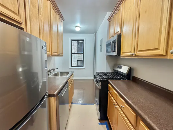 240 Cabrini Boulevard image 7 of 14