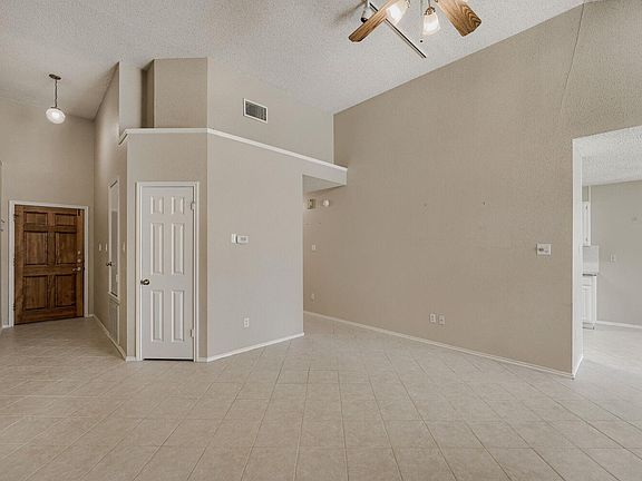 3rd image of 8009 Tantara Ct