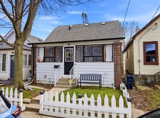 82 Beechwood Ave, Toronto, ON M6N 4T3