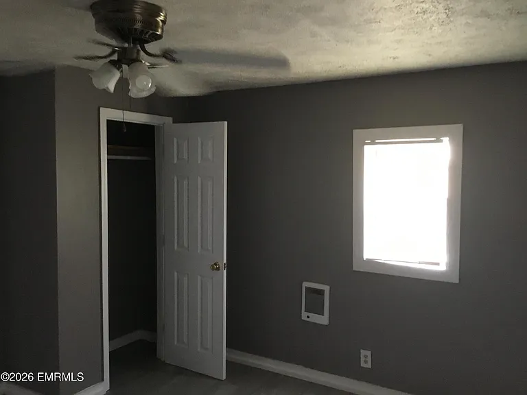 901 Fulton Ave — Photo 13