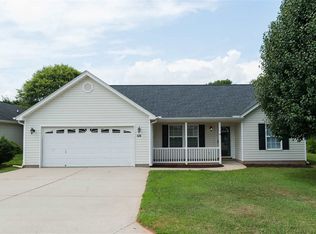 120 Bellweather Dr, Duncan, SC 29334