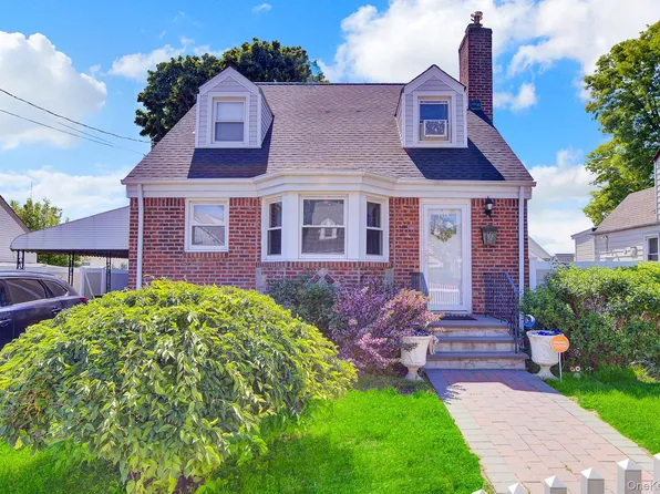 12 Dale Avenue #100, Hempstead, NY 11550