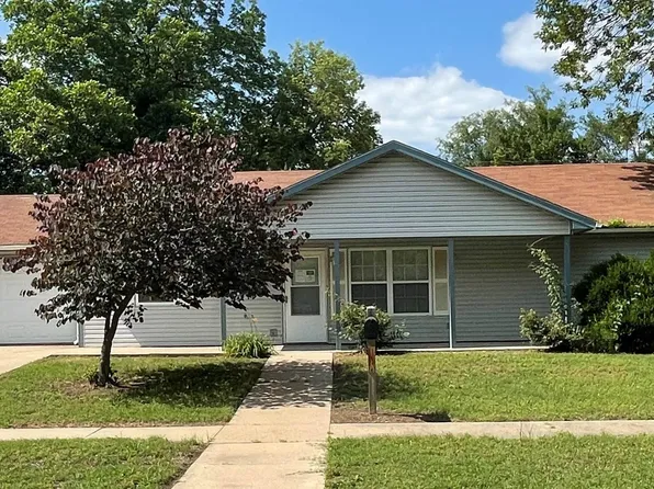 506 E 14th Ave, Winfield, KS 67156