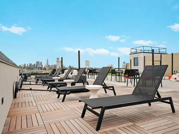 2-24 26th Avenue image 21 of 21