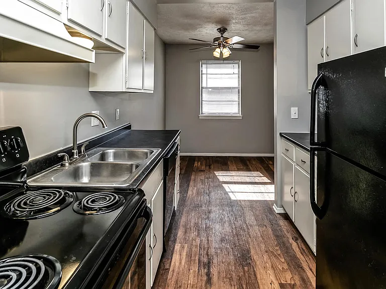 Terrace Garden Townhomes — Photo 20