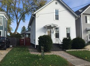 370 Marion Ave, Aurora, IL 60505