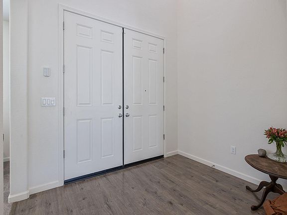 5th image of 3201 E Harter Avenue