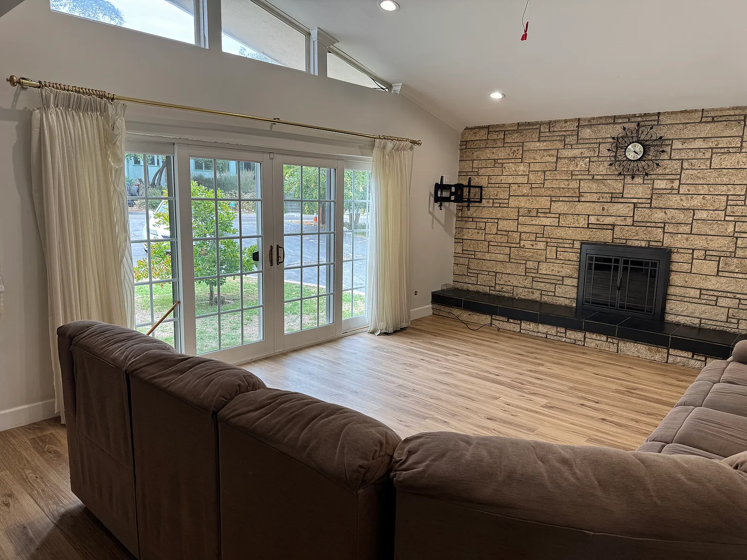 2750 Community Ave — Photo 4