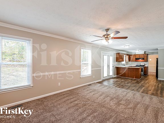 3rd image of 1817 Emerson Lake Cir