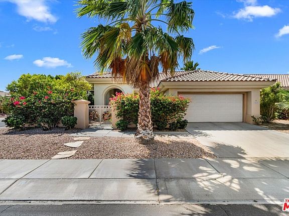 2nd image of 78649 Waterfall Dr