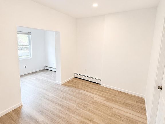 3rd image of 311 N Main St
