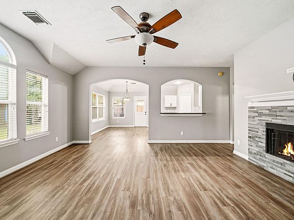 5th image of 7102 Grassy Grove Ln