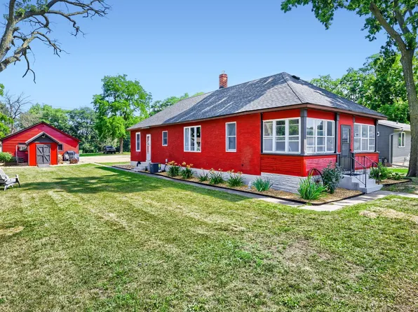 1211 3rd St E, Hastings, MN 55033