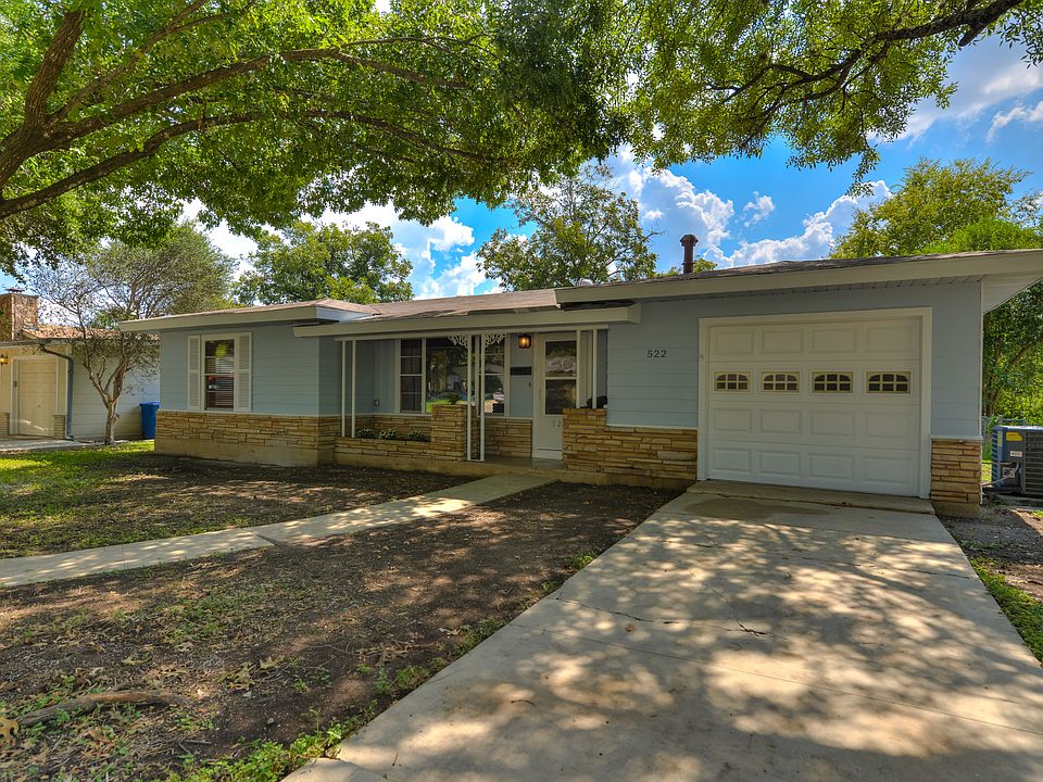 1st image of 522 Dresden Dr