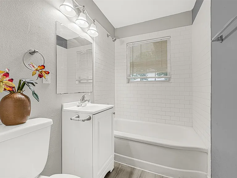 5009 Bataan Rd — Photo 24
